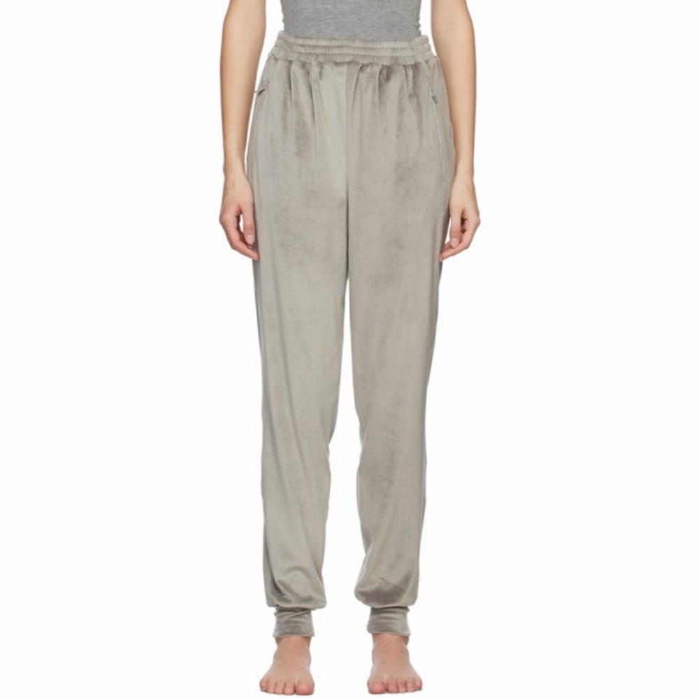VGUC Skims velour joggers